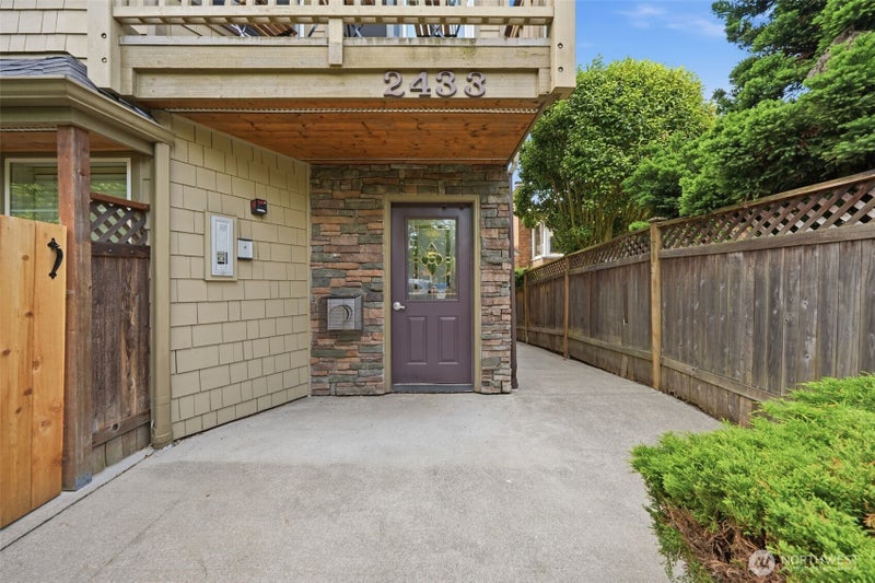 2433 NW 59th Street 202