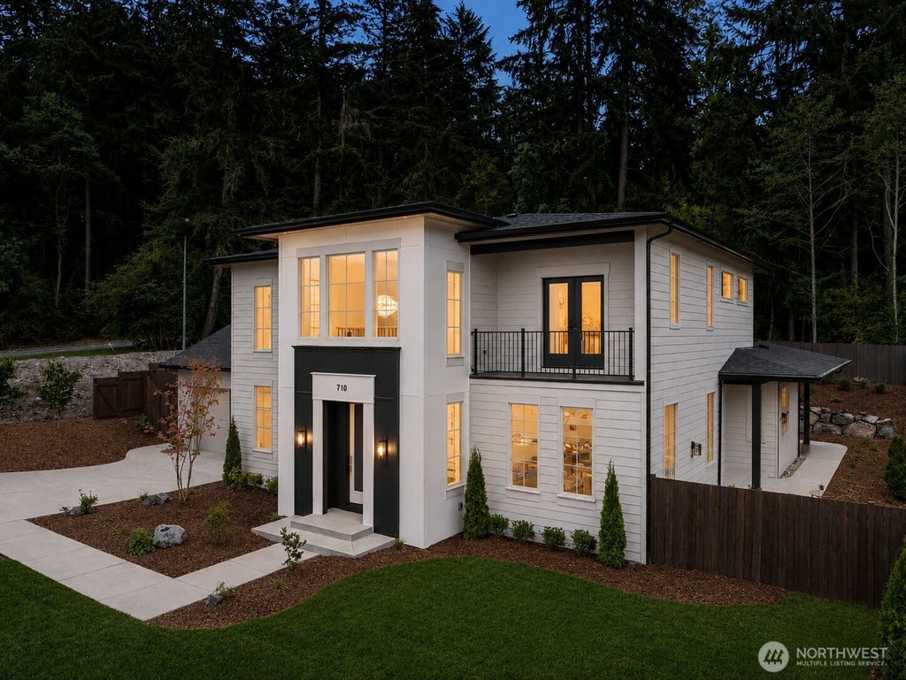 Photo of 710 Chris David Drive, Steilacoom, WA 98388 (MLS # 2556903)