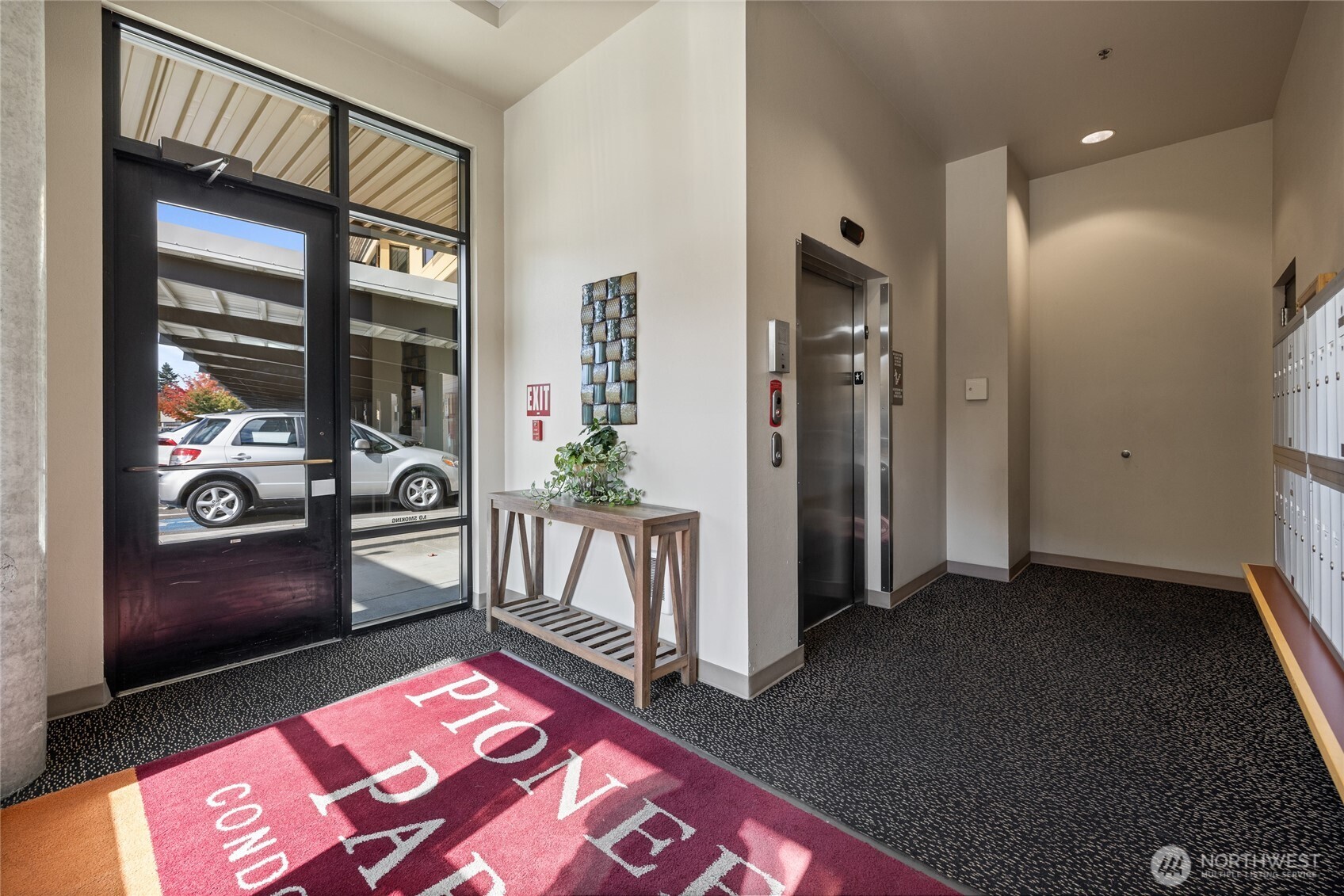 210 W Pioneer Avenue 207