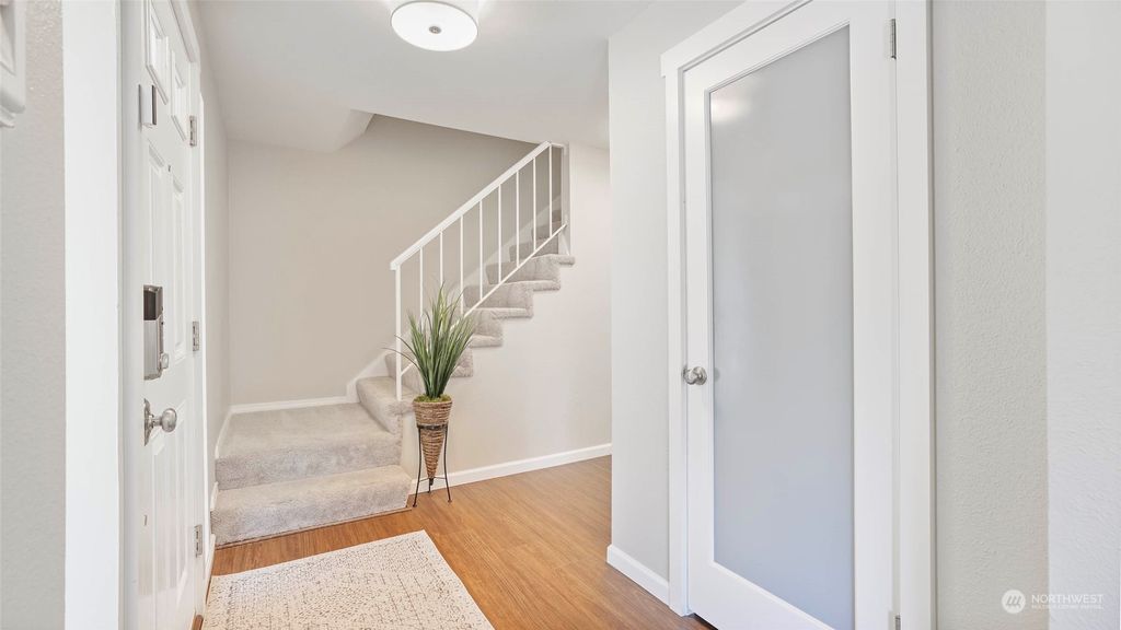 Photo of 9334 NE 141st Place, Kirkland, WA 98034 (MLS # 2144814)