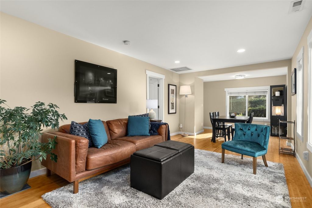 Photo of 503 Ballarat Avenue N, North Bend, WA 98045 (MLS # 2005795)