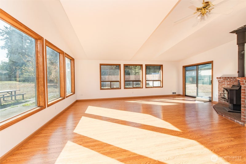 73 W Quail Lane