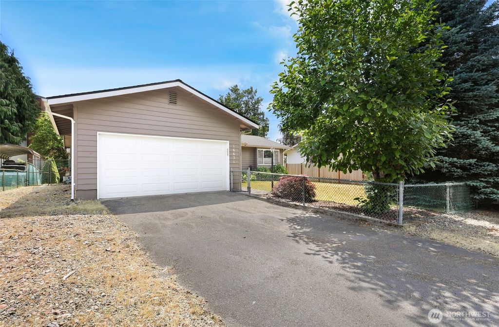 Photo of 16631 SE 279th Place, Covington, WA 98042 (MLS # 2307009)