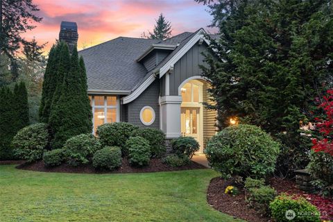 13315 NE Cambridge Crest Way Bainbridge Island WA 98110