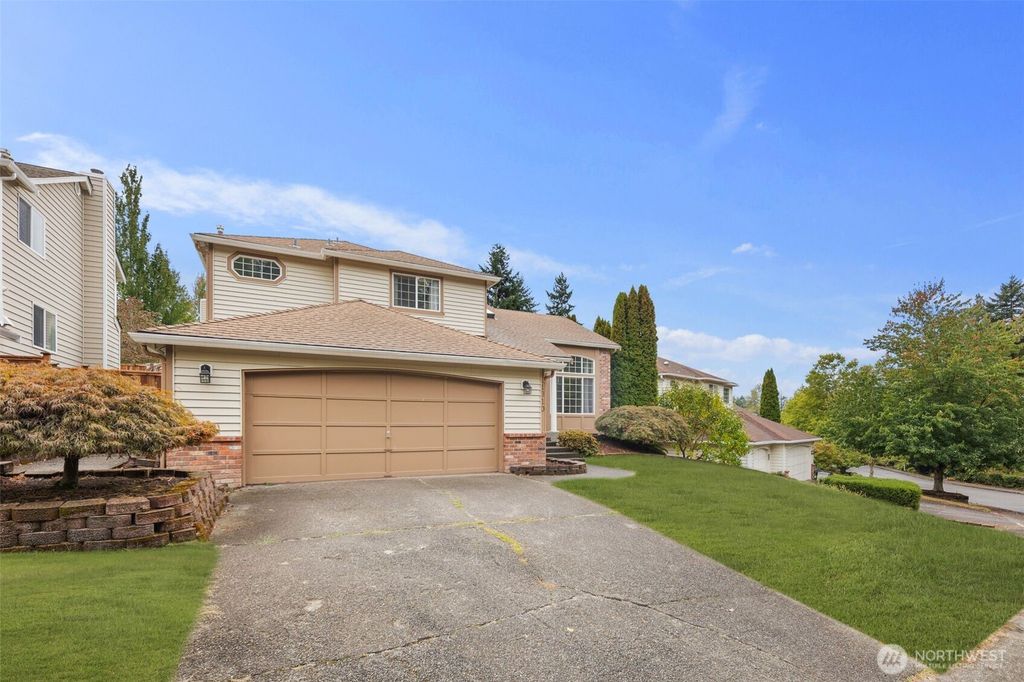 Photo of 1310 49th Street SE, Auburn, WA 98092 (MLS # 2440286)