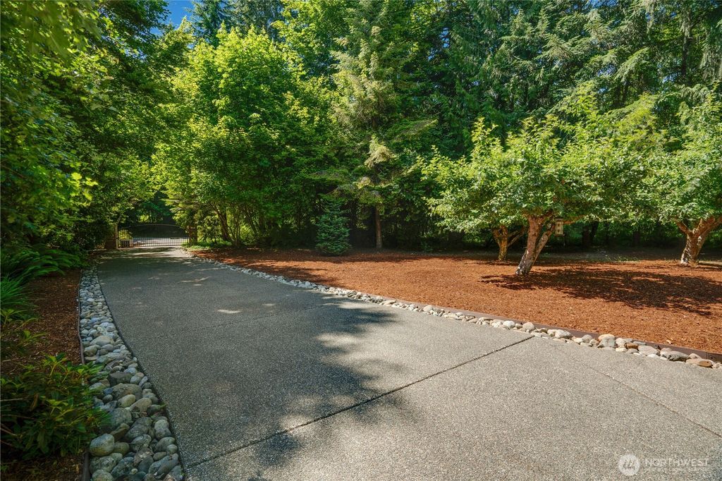 Photo of 36434 249th Avenue SE, Enumclaw, WA 98022 (MLS # 2400347)