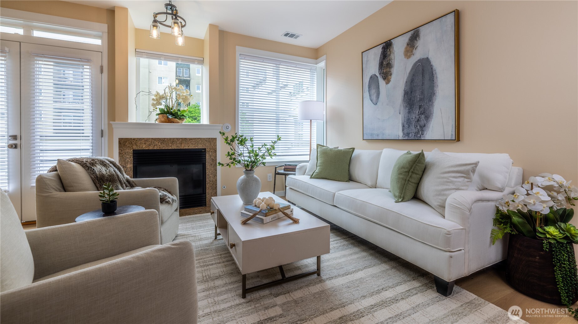 10042 Main Street 427