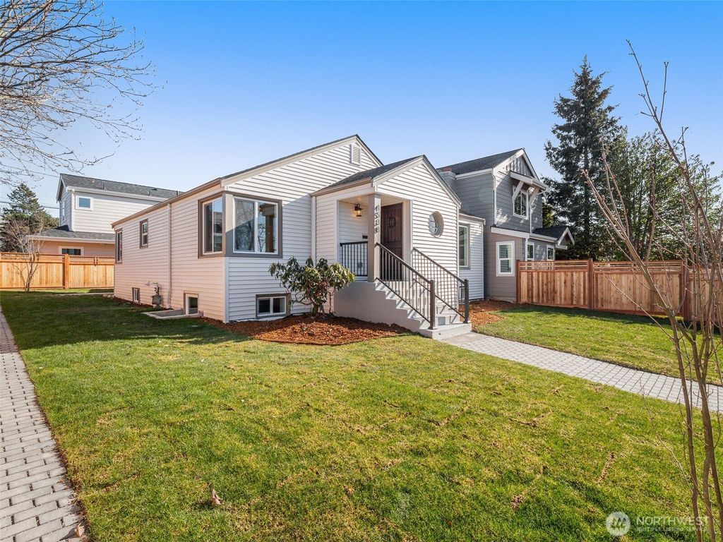 Photo of 4538 14th Avenue S, Seattle, WA 98108 (MLS # 2318223)