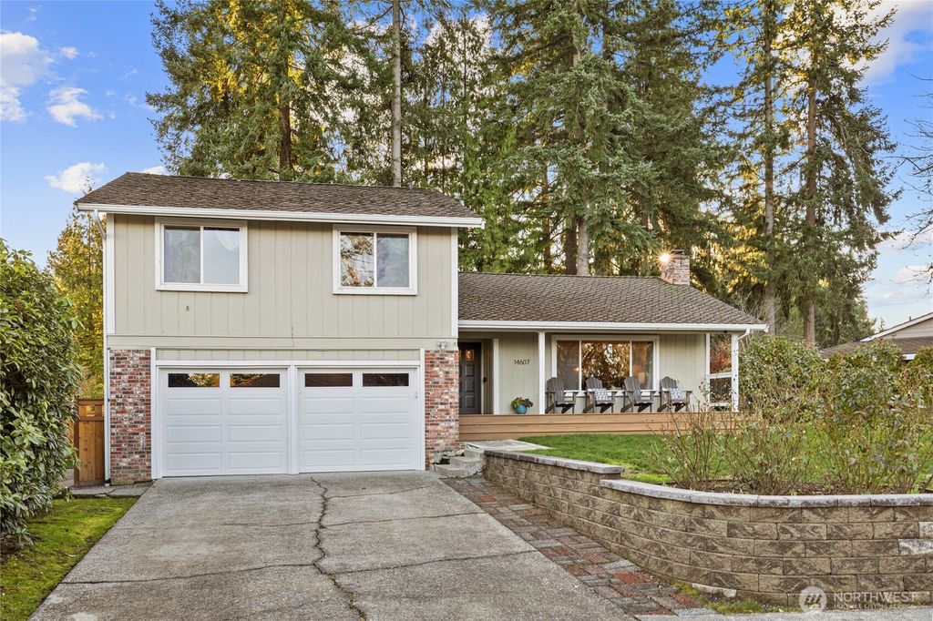 Photo of 14607 SE 170th Place, Renton, WA 98058 (MLS # 2478886)