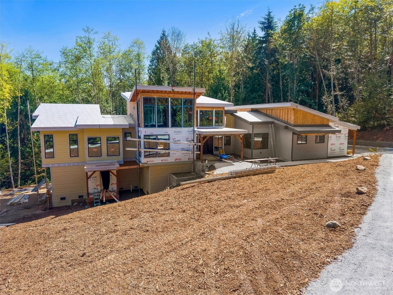586 Samish Springs