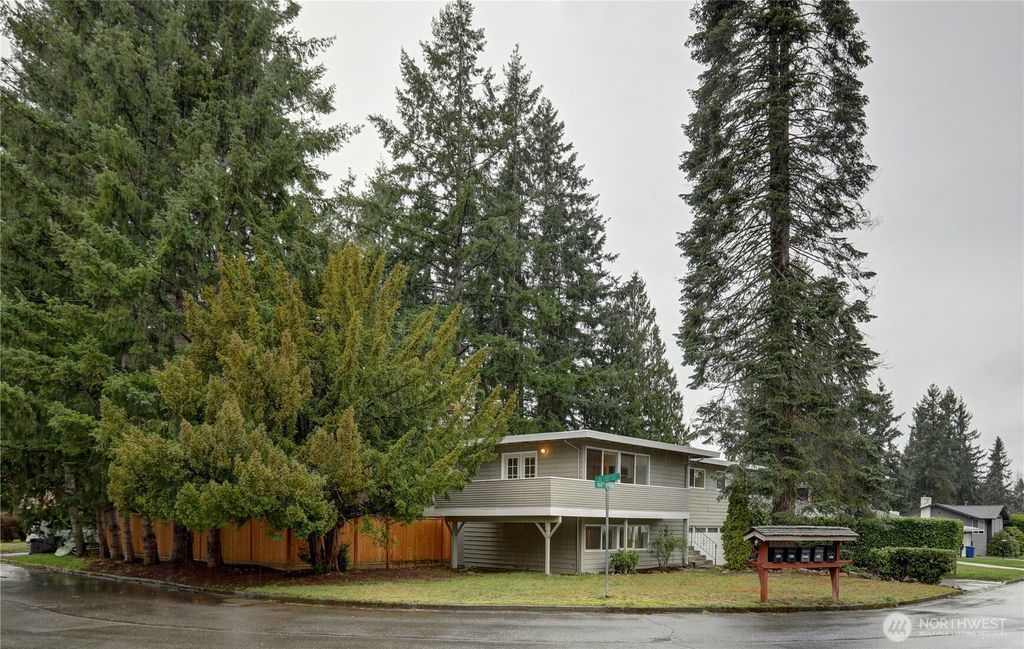 Photo of 2007 168th Avenue NE, Bellevue, WA 98008 (MLS # 2491617)