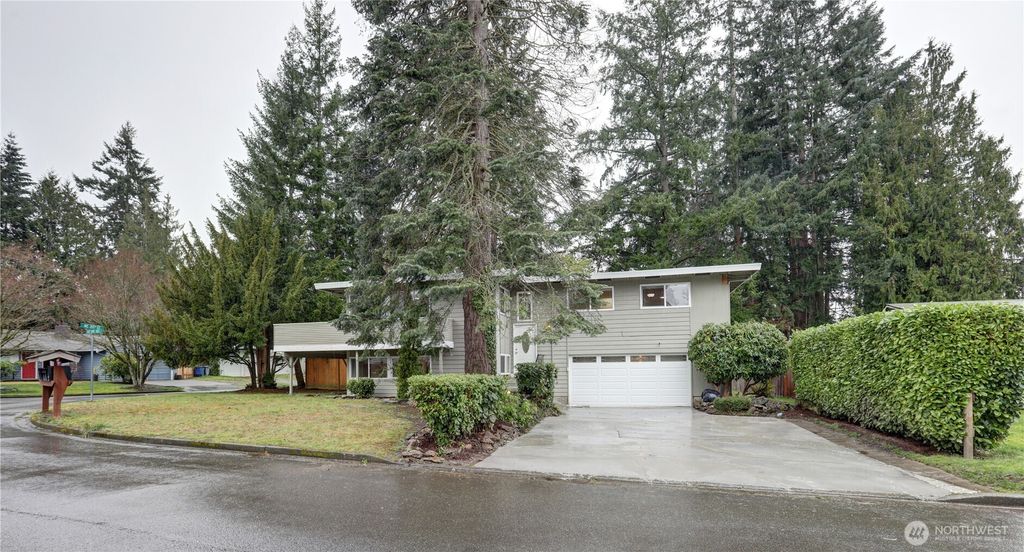 Photo of 2007 168th Avenue NE, Bellevue, WA 98008 (MLS # 2491617)