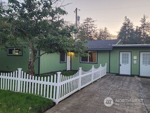 Photo of 2 W Third Street, Chinook, WA 98614 (MLS # 2305177) Photo of 2 W Third Street, Chinook, WA 98614 (MLS # 2305177)