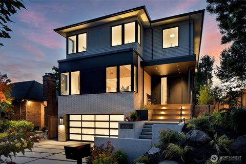 Photo of 6021 Princeton Avenue NE, Seattle, WA 98115 (MLS # 2590314)