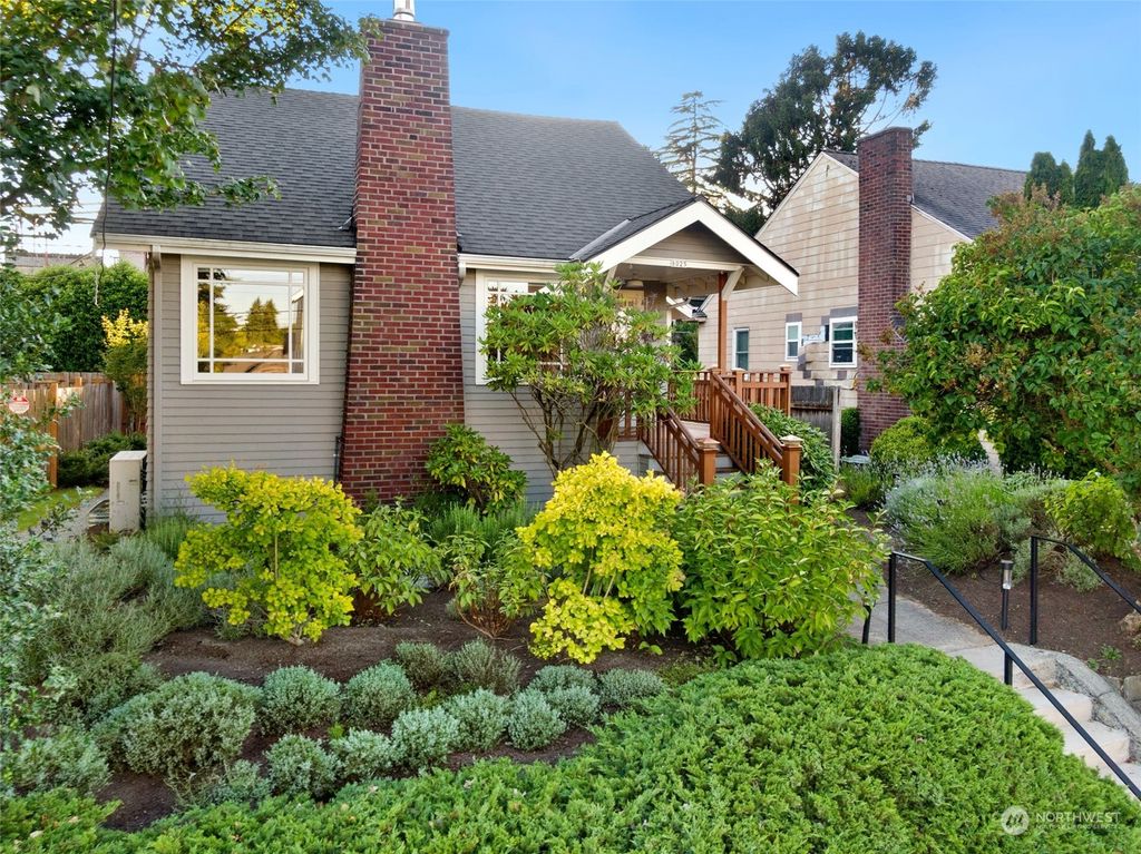 Photo of 8025 24th Avenue NW, Seattle, WA 98117 (MLS # 2269971)