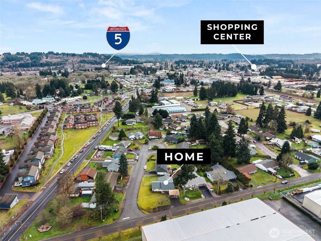 Photo of 2020 Sandra Avenue, Centralia, WA 98531 (MLS # 2483992)