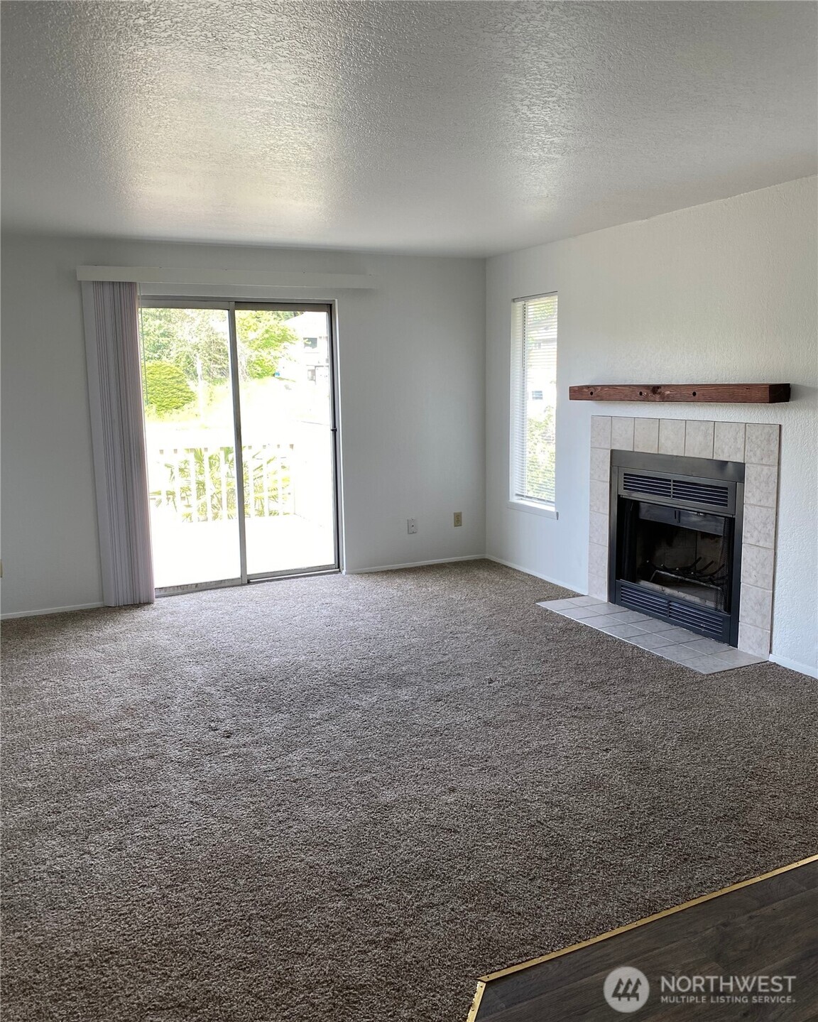 6003 Broadway