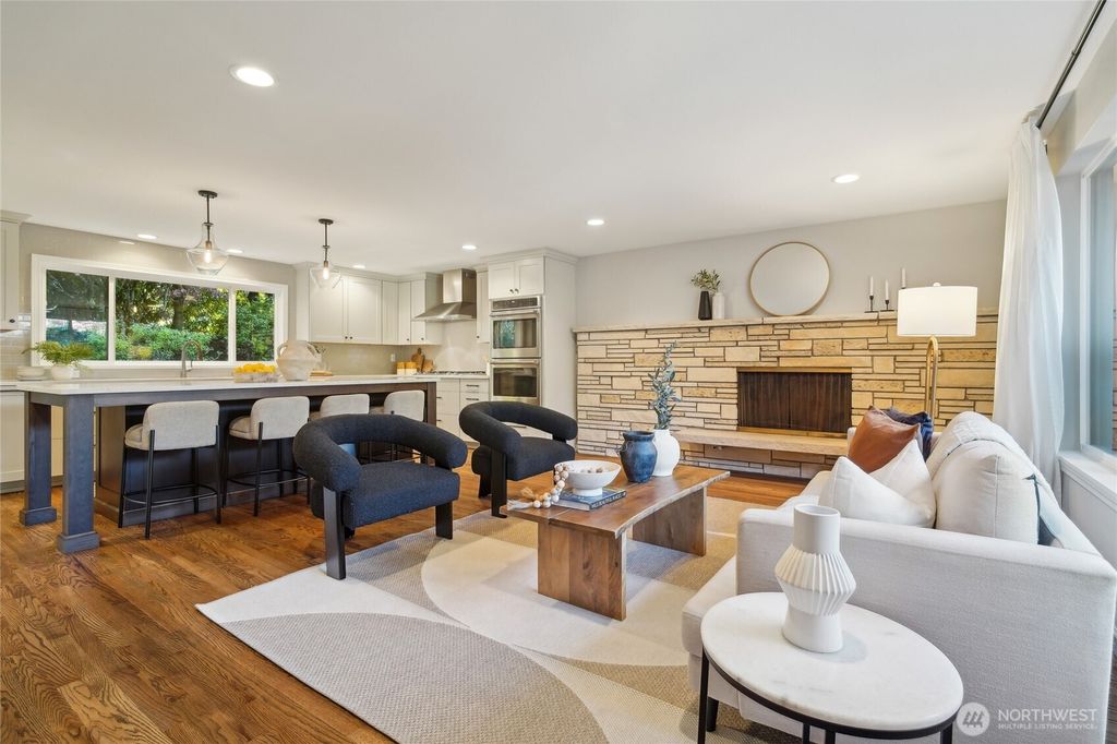 Photo of 4919 127th Place SE, Bellevue, WA 98006 (MLS # 2363769)