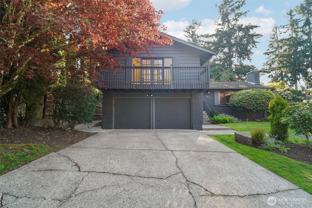 Photo of 4919 127th Place SE, Bellevue, WA 98006 (MLS # 2363769)