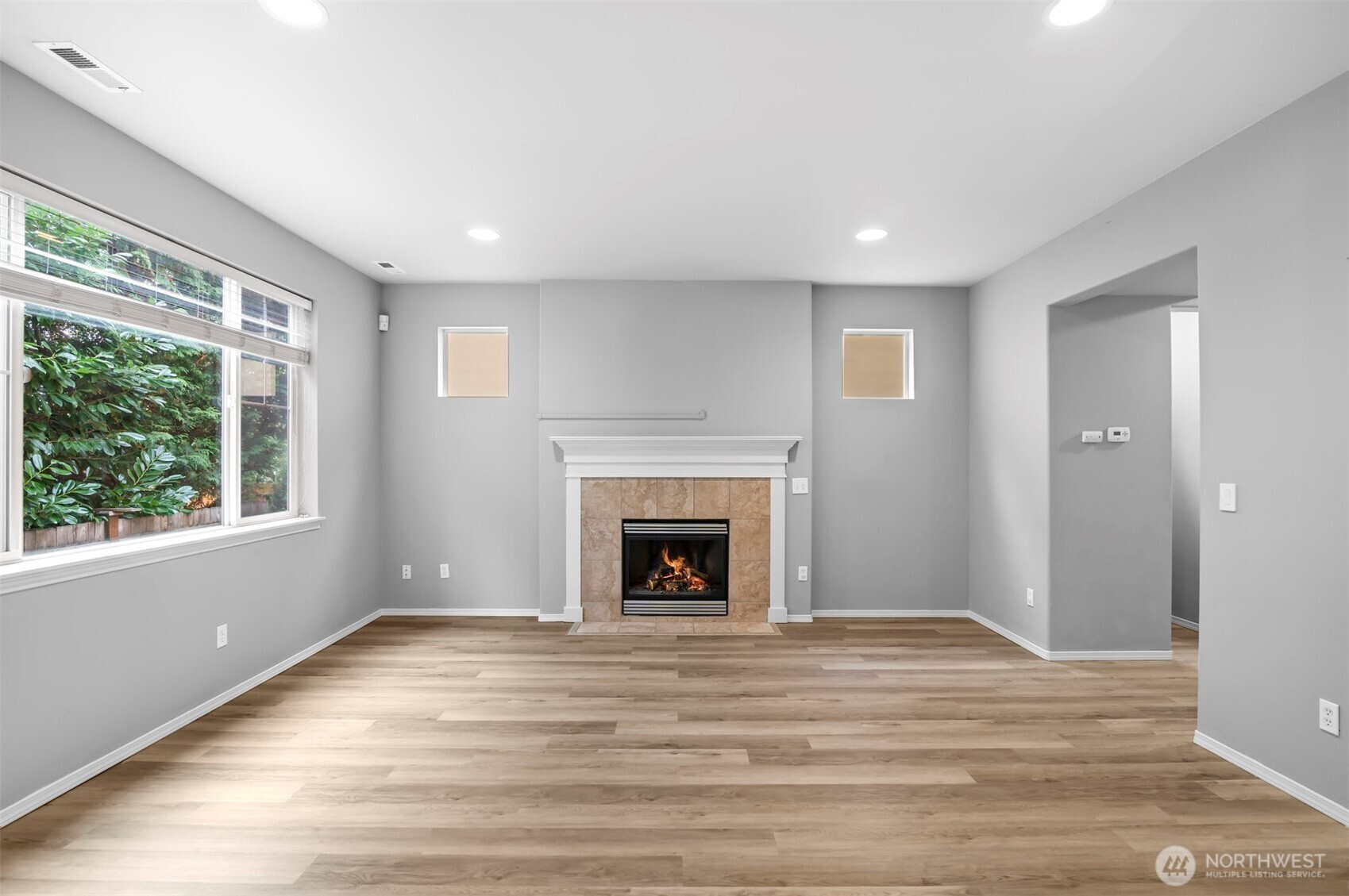 Lynnwood, Washington 98087, United States, 4 Bedrooms Bedrooms, ,3 BathroomsBathrooms,Residential,Active,191223