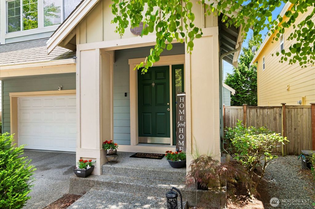 Photo of 13117 28th Ave Ave W, Lynnwood, WA 98087 (MLS # 2421443)