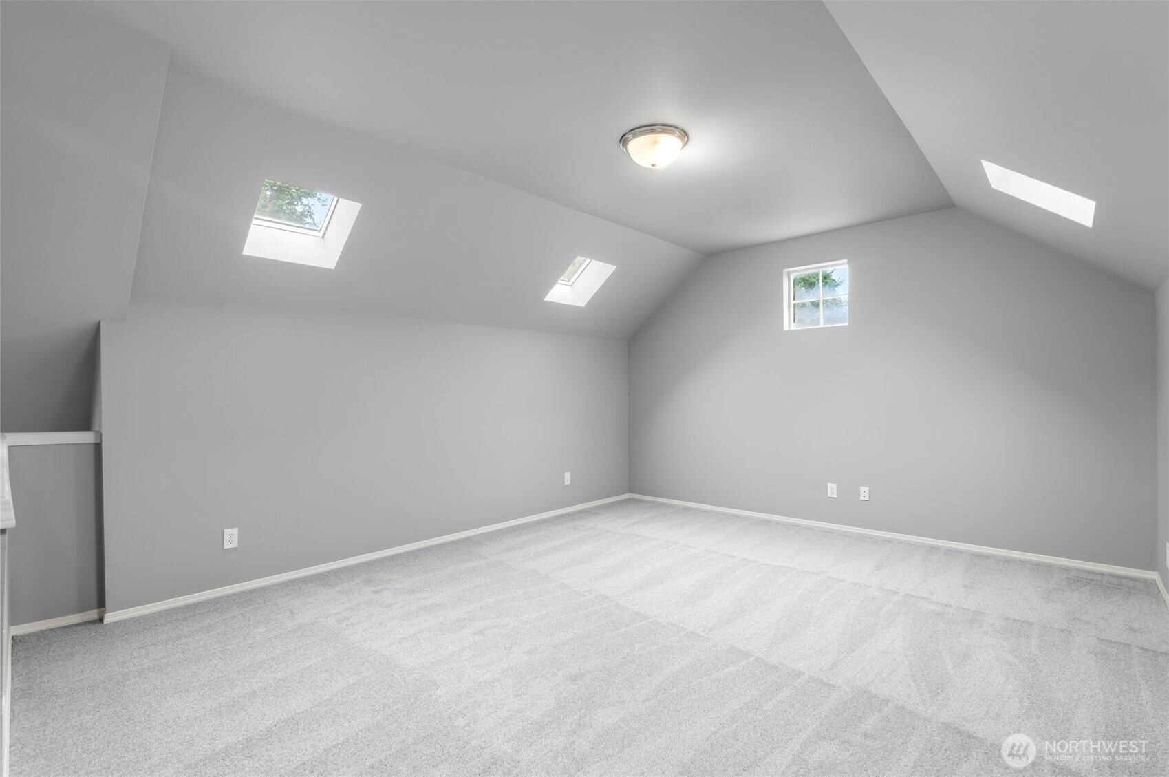 Lynnwood, Washington 98087, United States, 4 Bedrooms Bedrooms, ,3 BathroomsBathrooms,Residential,Active,191223