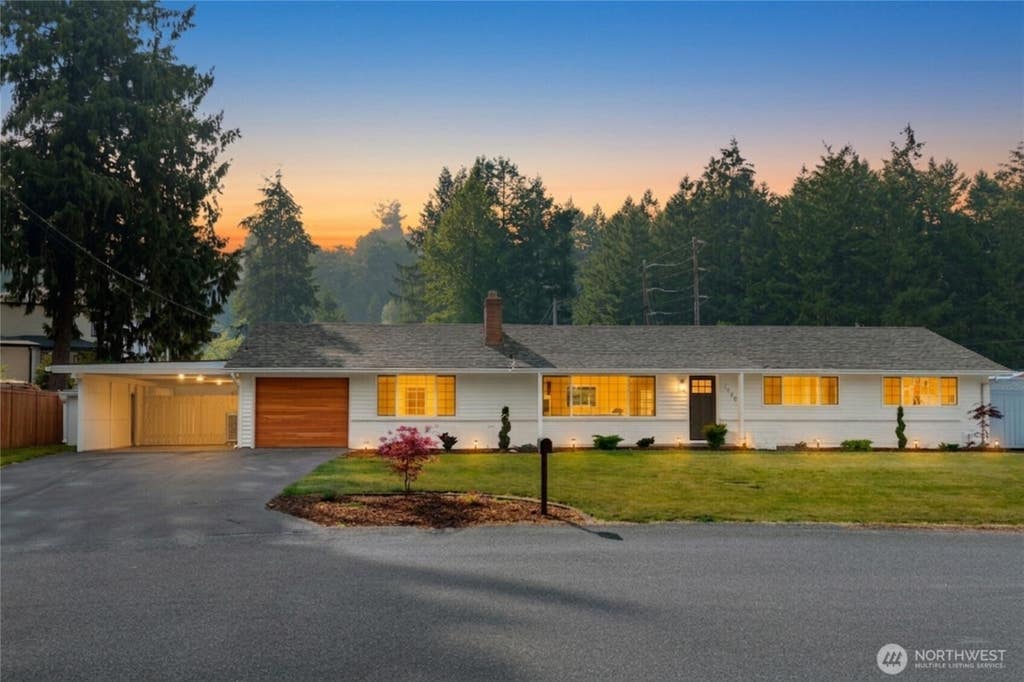 Photo of 10002 Woodlawn Place SW, Lakewood, WA 98498 (MLS # 2566508)
