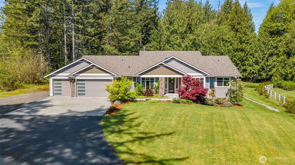 Photo of 18727 55th Street SE, Snohomish, WA 98290 (MLS # 2370202)