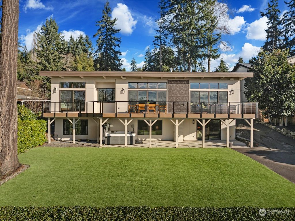 Photo of 13030 Holmes Point Drive NE, Kirkland, WA 98034 (MLS # 2191001)