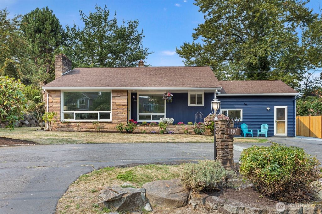 Photo of 11807 Military Road S, Burien, WA 98168 (MLS # 2430238)