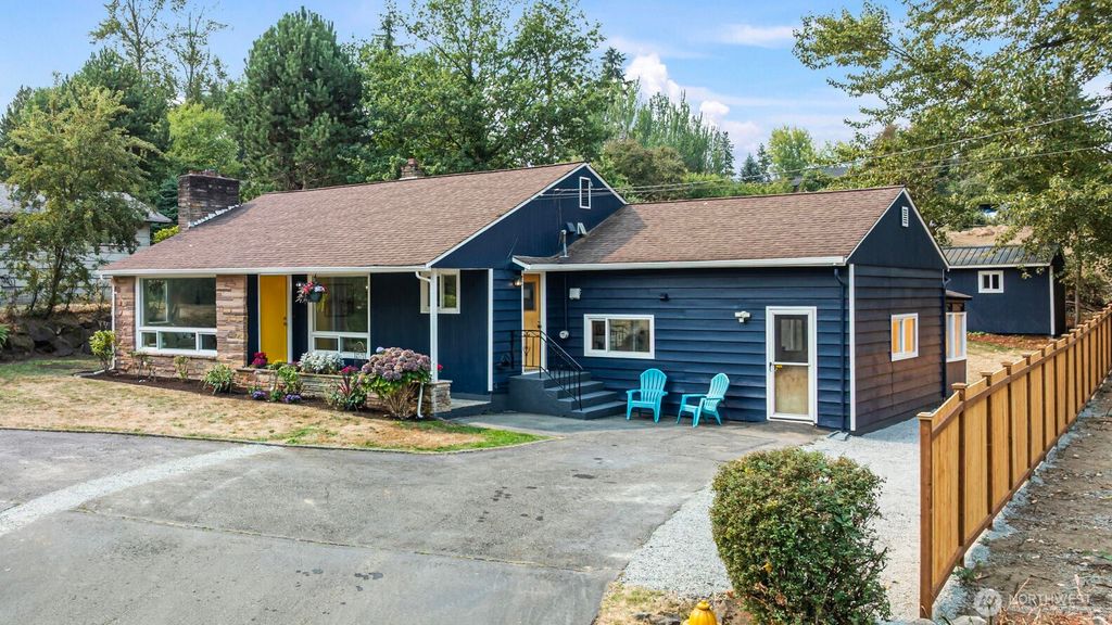 Photo of 11807 Military Road S, Burien, WA 98168 (MLS # 2430238)