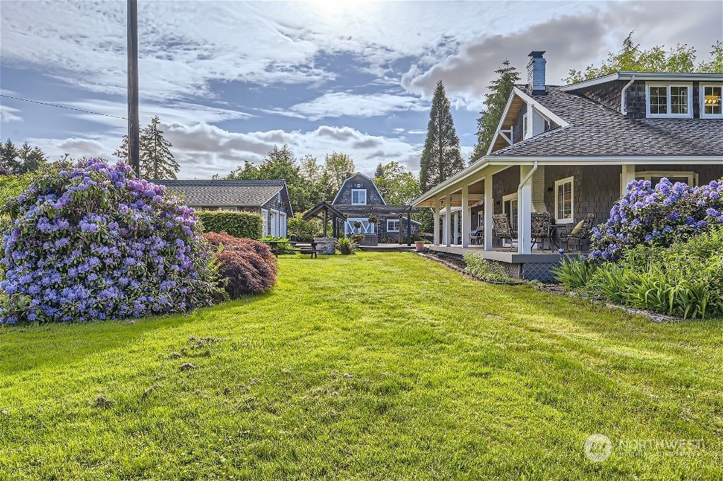 Photo of 15014 Broadway Ave Ave, Snohomish, WA 98296 (MLS # 2243725)