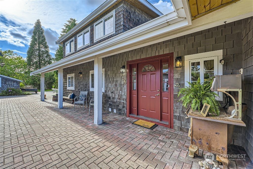 Photo of 15014 Broadway Ave Ave, Snohomish, WA 98296 (MLS # 2243725)