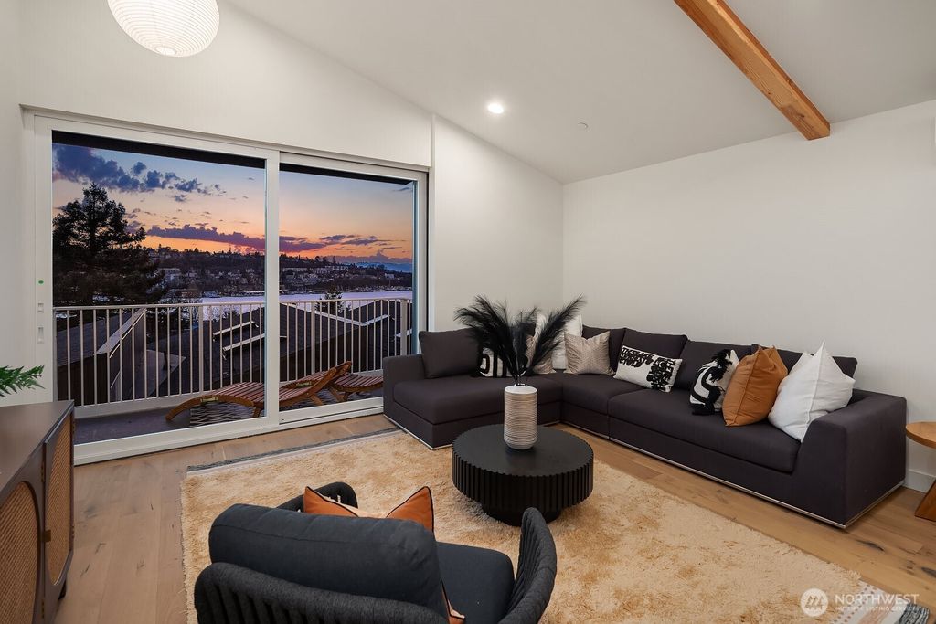 Photo of 2014 Franklin Avenue E #B, Seattle, WA 98102 (MLS # 2354707)