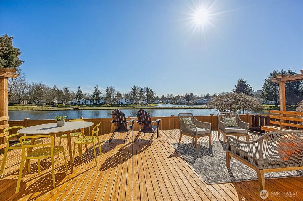 Photo of 5621 S 234th Street, Kent, WA 98032 (MLS # 2338766)