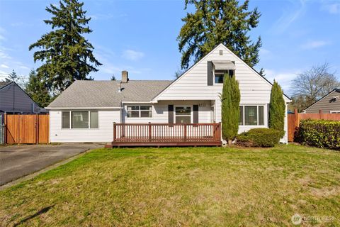 Photo of 8725 121st Street SW, Lakewood, WA 98498 (MLS # 2479531)