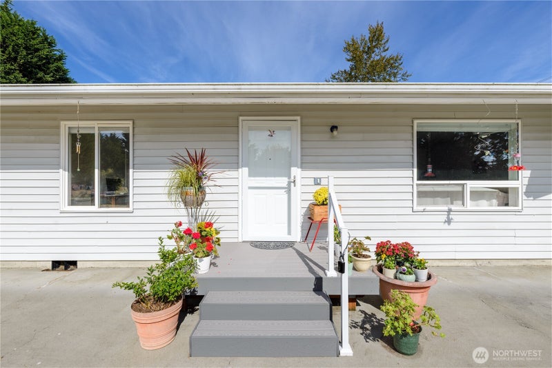 1111 N Barr Rd