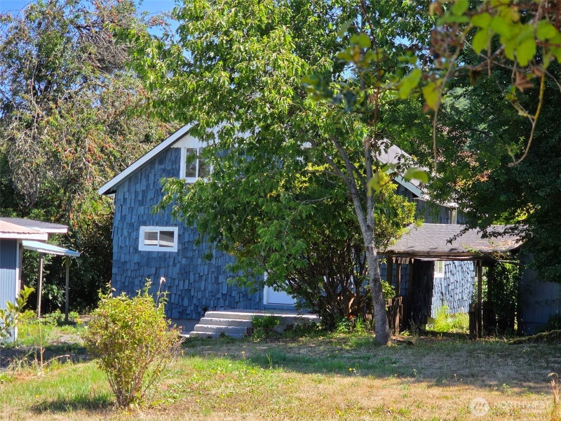 405 S 1st Street