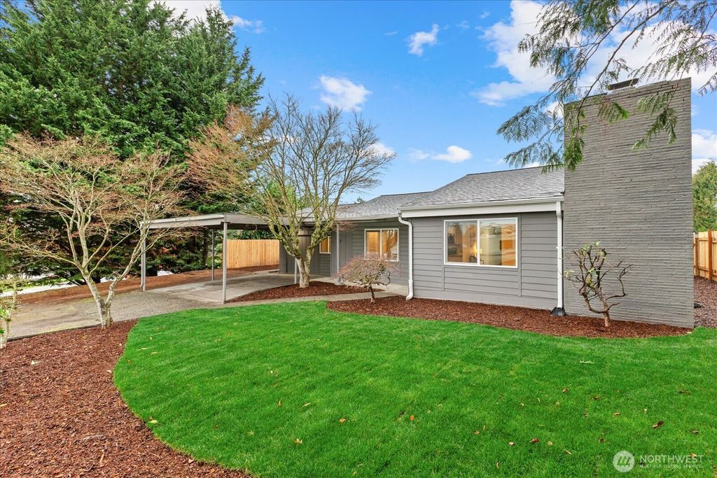 Photo of 135 117th Street S, Tacoma, WA 98444 (MLS # 2457977)