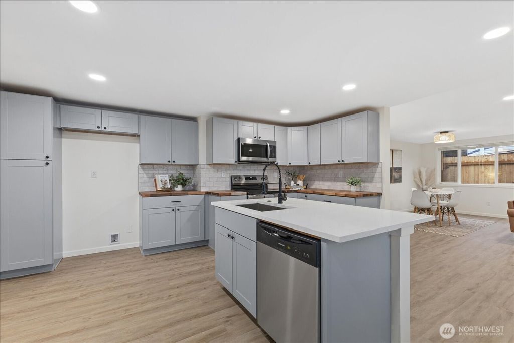 Photo of 135 117th Street S, Tacoma, WA 98444 (MLS # 2457977)