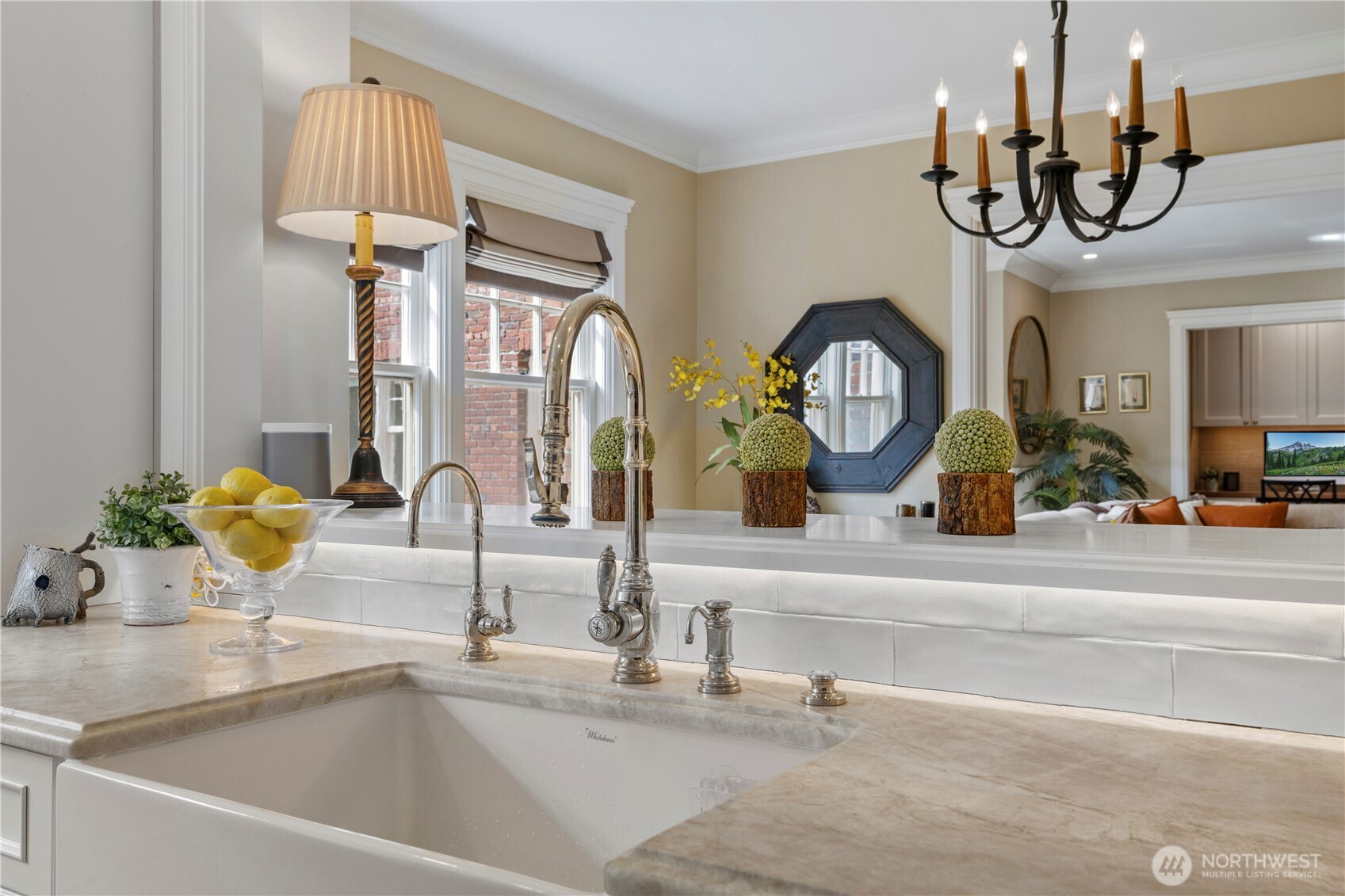 100 W Highland Drive 303