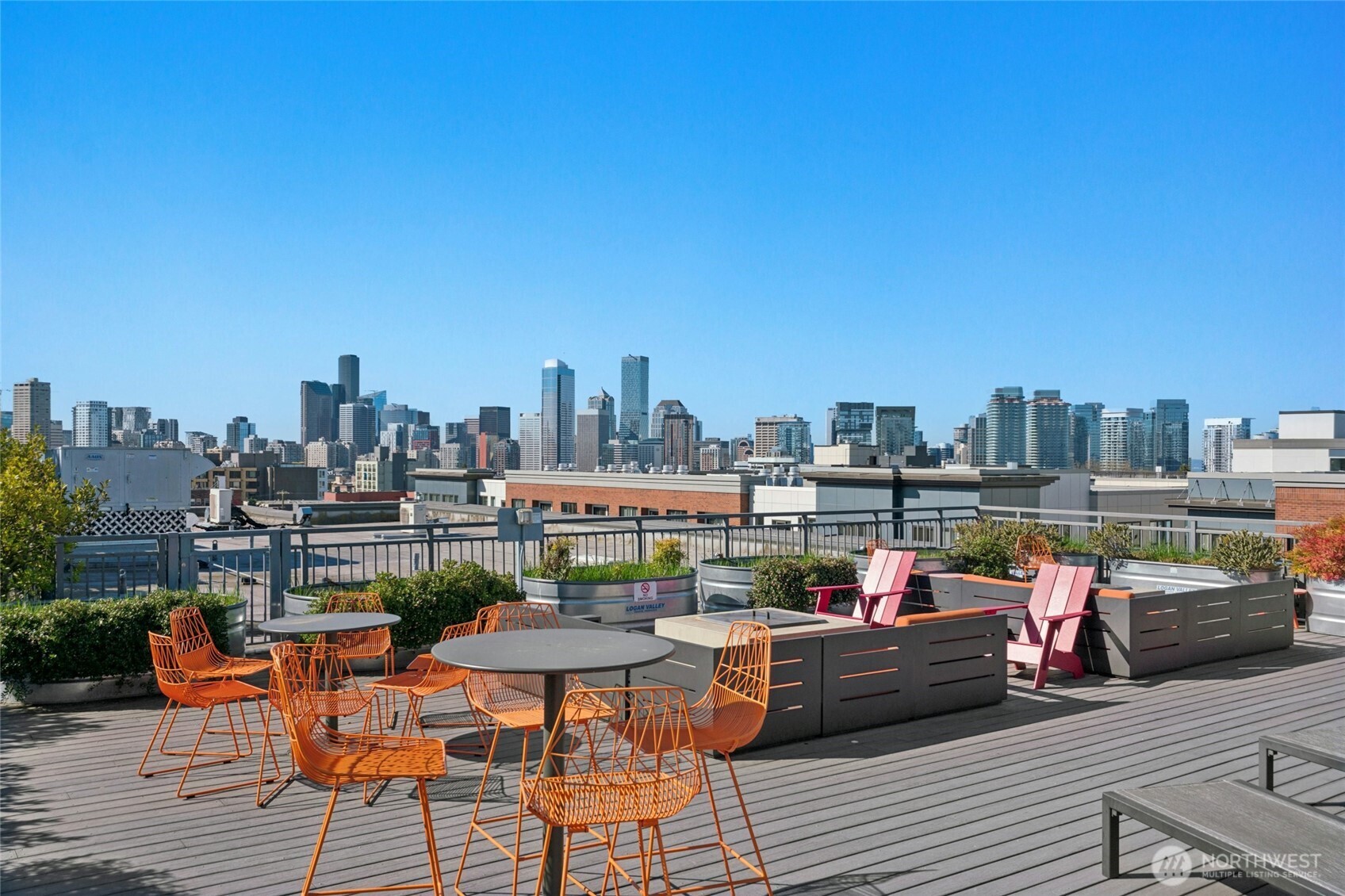 530 Broadway E 325