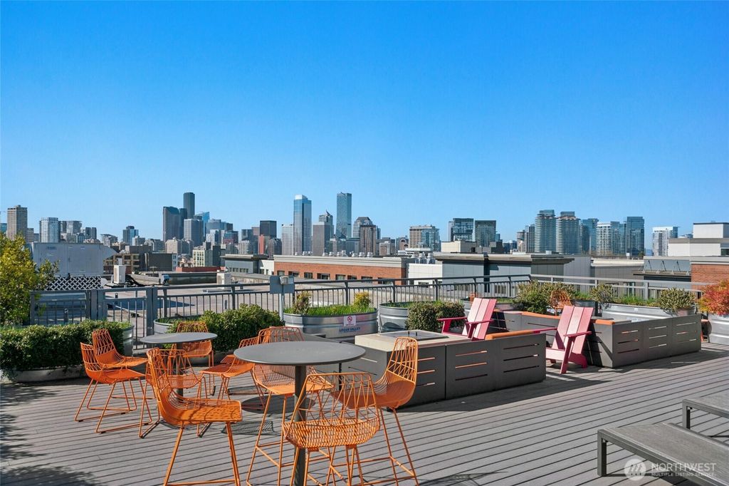Photo of 530 Broadway E #325, Seattle, WA 98102 (MLS # 2501505)