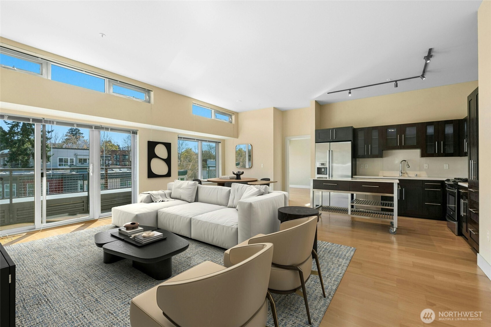 530 Broadway E 325