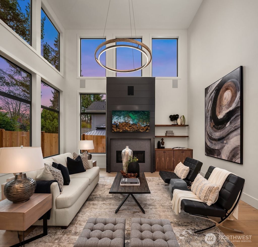 Photo of 5520 43rd Avenue NE, Seattle, WA 98105 (MLS # 2351340)