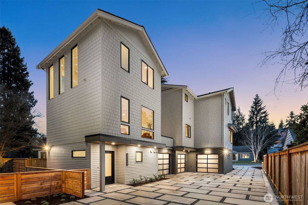 Photo of 2844 35th Avenue W #B, Seattle, WA 98199 (MLS # 2494040)