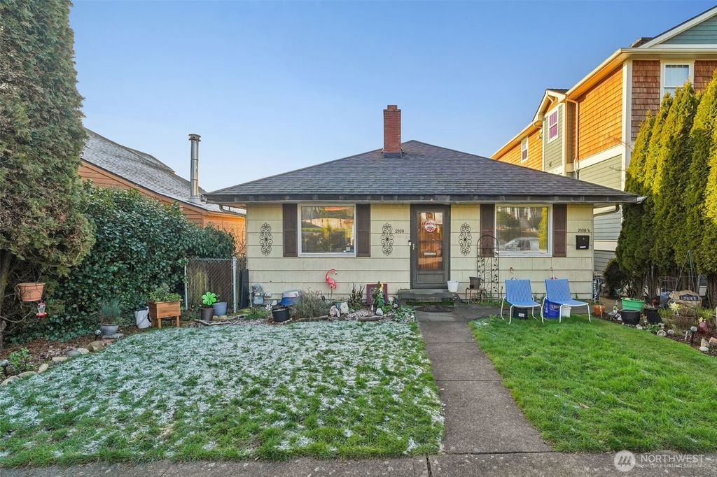 Photo of 2108 Grand Avenue, Everett, WA 98201 (MLS # 2461737)