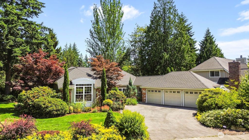 Photo of 2444 220th Place NE, Sammamish, WA 98074 (MLS # 2467153)