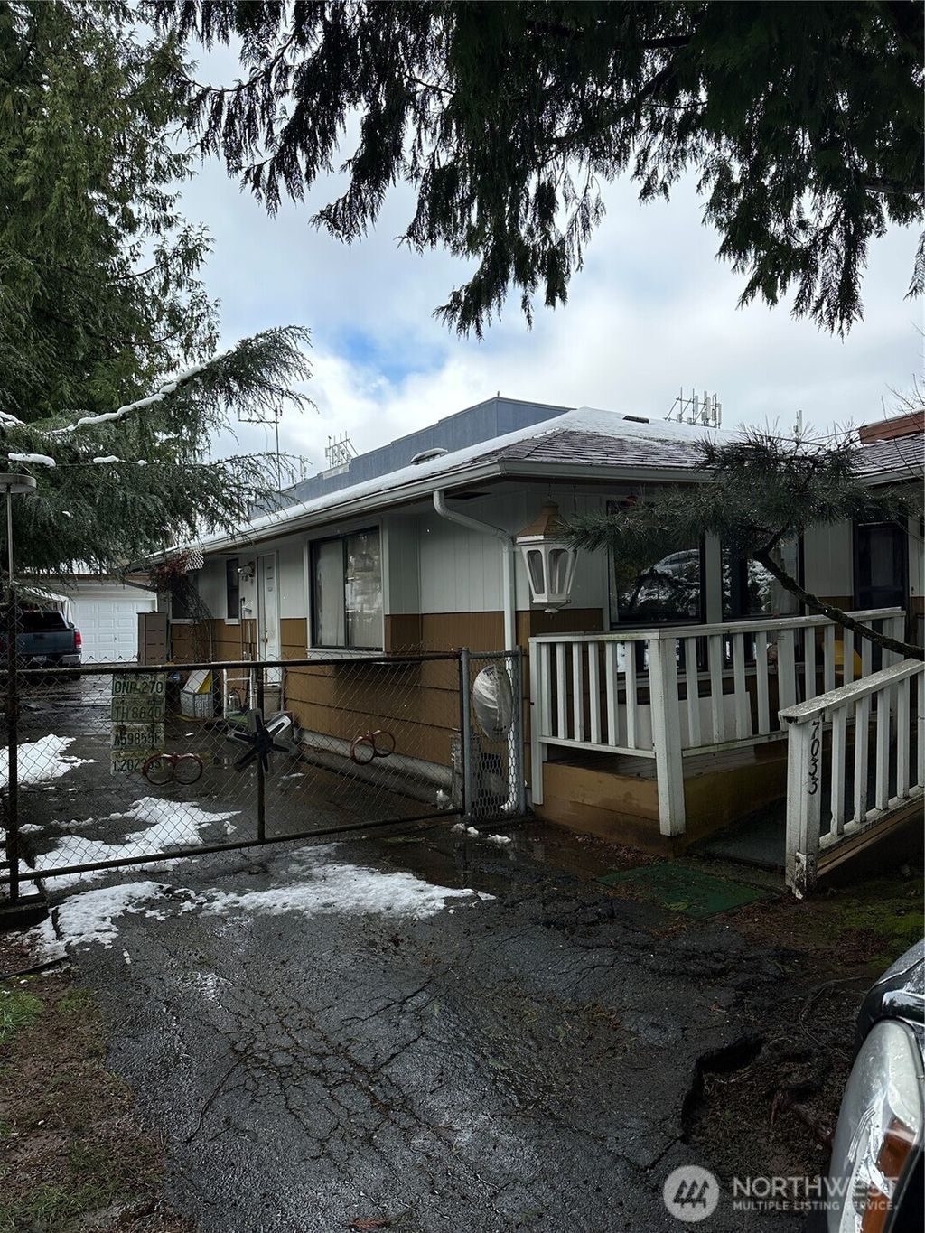 Photo of 7033 S 116th Place, Seattle, WA 98178 (MLS # 2492902)