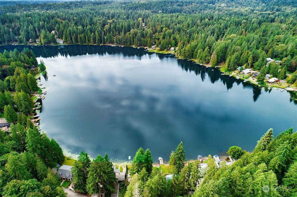 Photo of 3711 289th Avenue NE, Redmond, WA 98053 (MLS # 2162582)